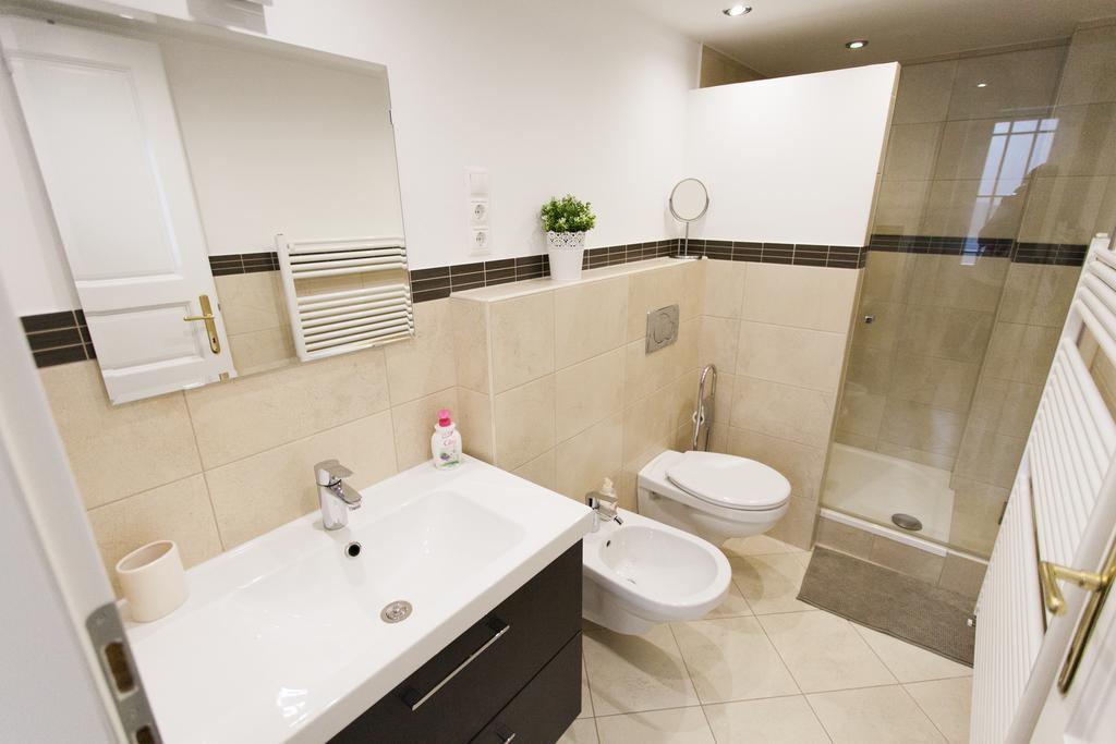 Agora Apartment ブダペスト エクステリア 写真