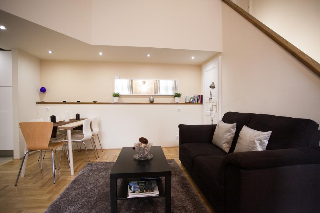 Agora Apartment ブダペスト エクステリア 写真